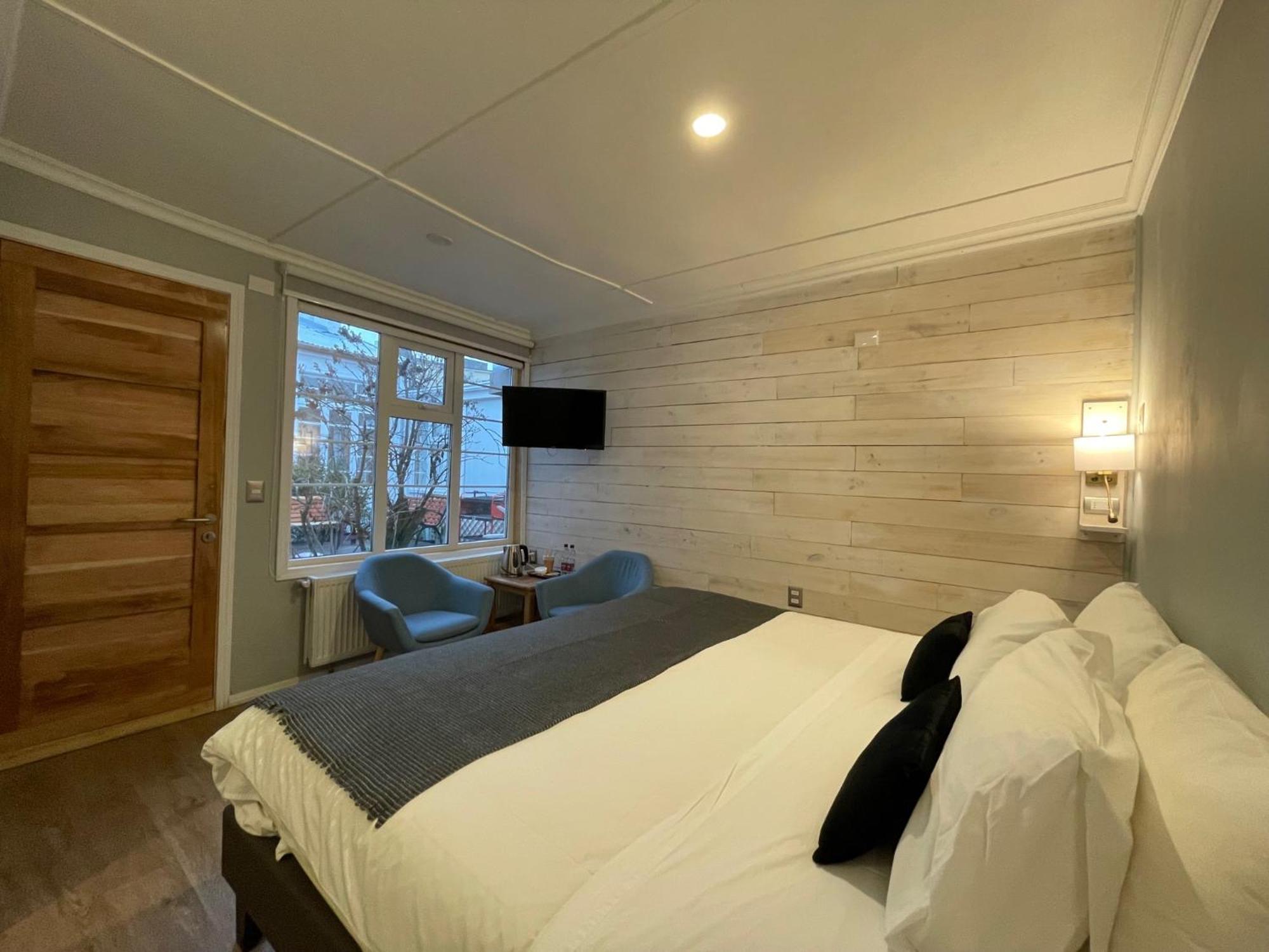 Hostal Boutique Puerta Roja Punta Arenas Eksteriør bilde